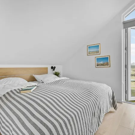 Kysthusene, Lejl, 5 Apartment *